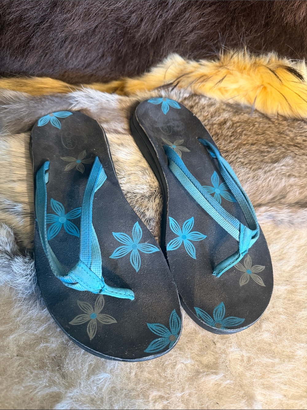 Women’s Teal Floral Flip Flops - Comfortable Everyday Sandals 8.5 (3650)